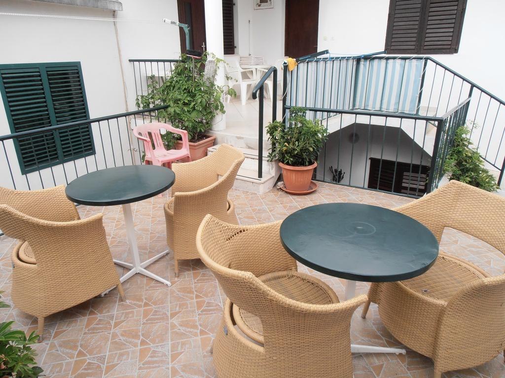 Apartment Perovic Baška Voda المظهر الخارجي الصورة